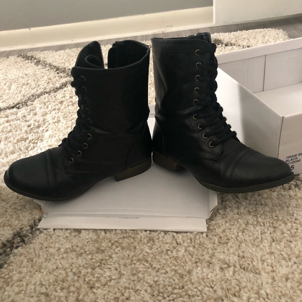 Madden girl Trixie combat boots - Picture 5 of 9